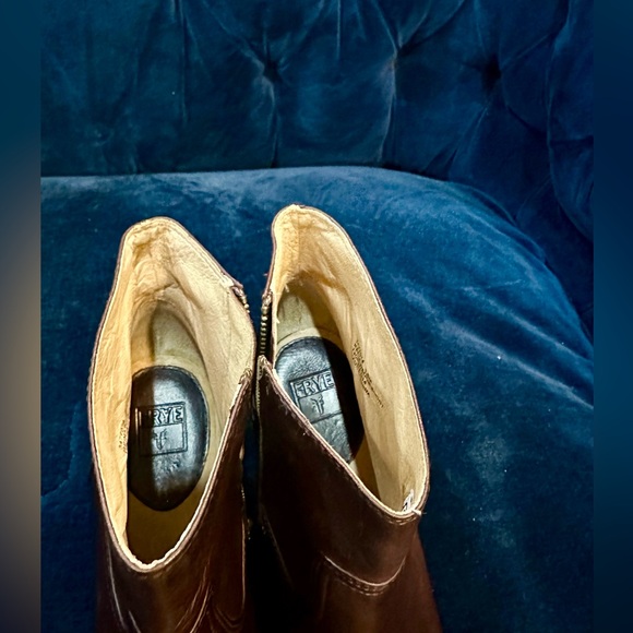 FRYE Women's Regina Covered Wedge Boot, Dark Brown, 9.5 M US - Picture 5 of 8